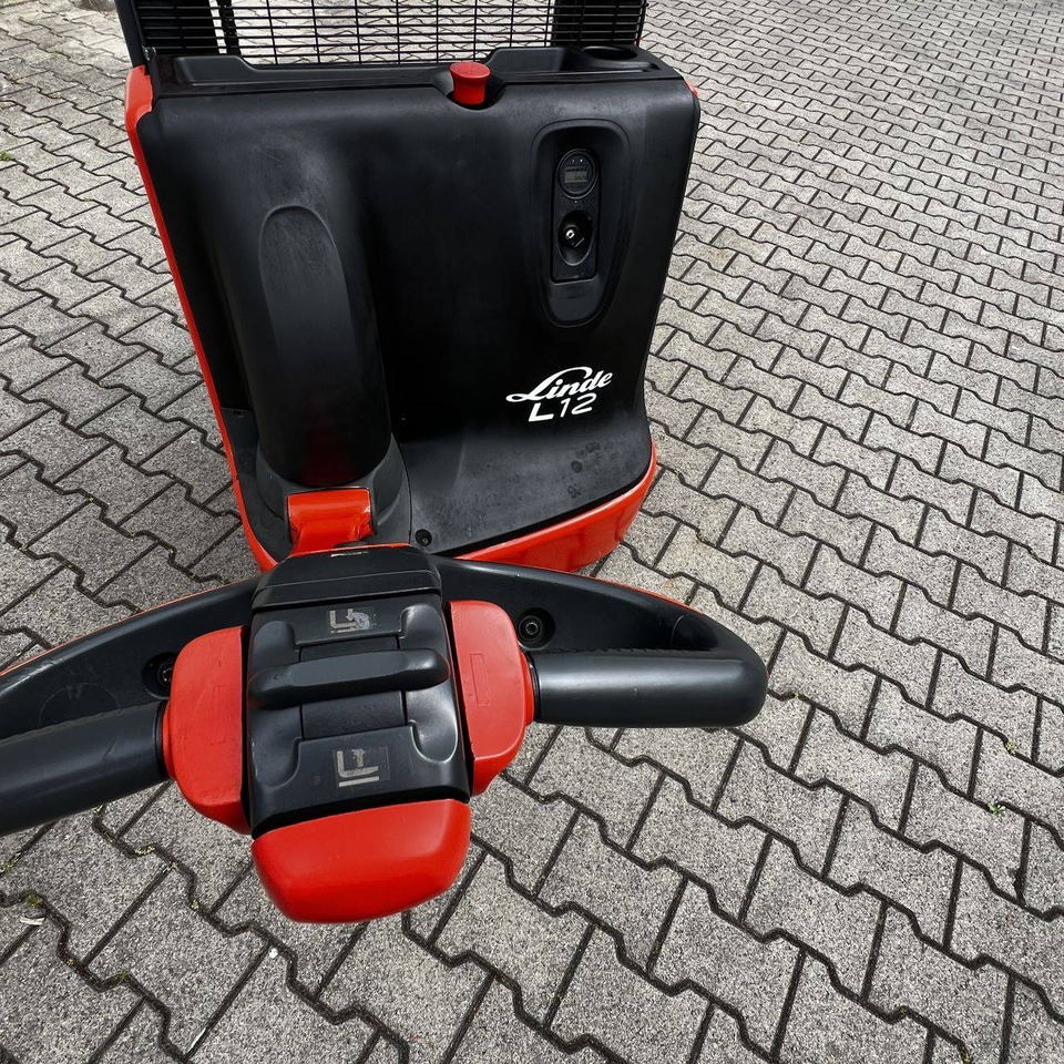Linde L12 (1172) - Стакер: снимка 4 Linde L12 (1172) - Стакер: снимка 4