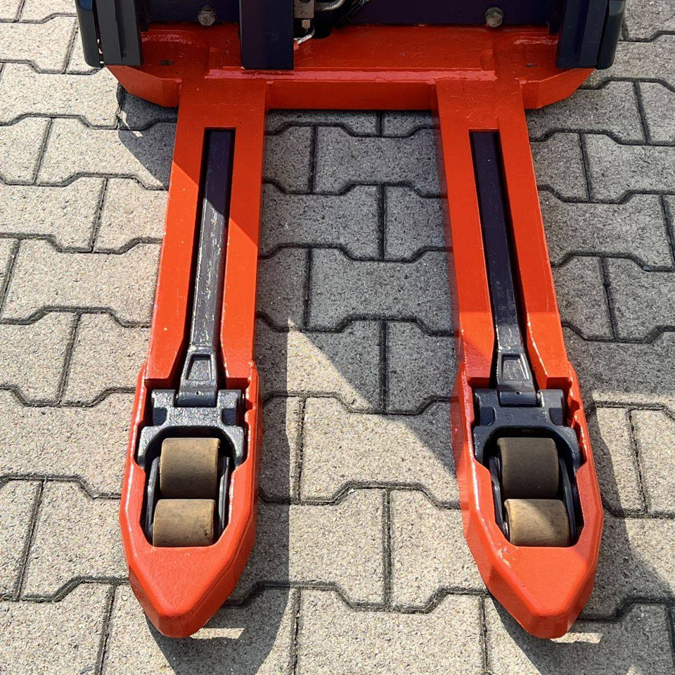 Linde L16i (372) - Стакер: снимка 5 Linde L16i (372) - Стакер: снимка 5