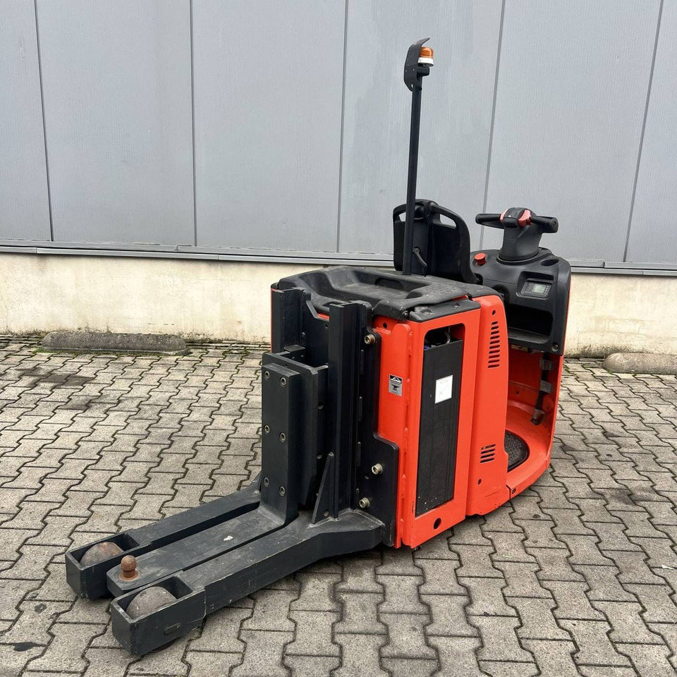 Linde P30 (132) - Електрически влекач: снимка 2 Linde P30 (132) - Електрически влекач: снимка 2