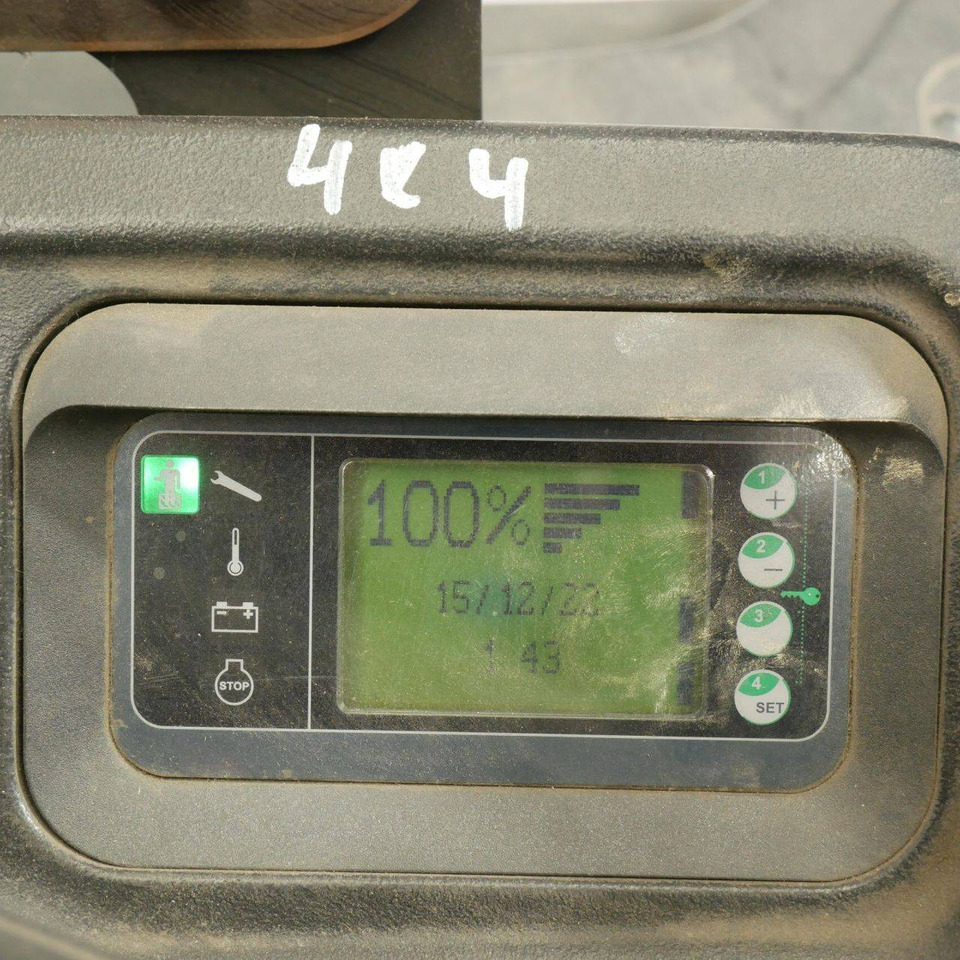 Linde P30C (1190) - Електрически влекач: снимка 3 Linde P30C (1190) - Електрически влекач: снимка 3