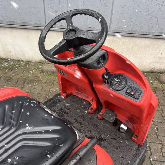 Linde P60Z (126) - Електрически влекач: снимка 3 Linde P60Z (126) - Електрически влекач: снимка 3