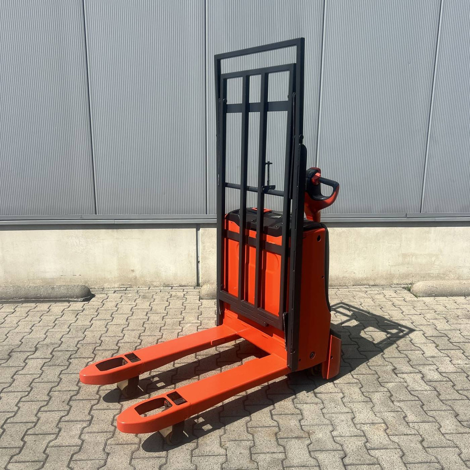 Linde T16 (1152) - Палетна количка: снимка 1 Linde T16 (1152) - Палетна количка: снимка 1