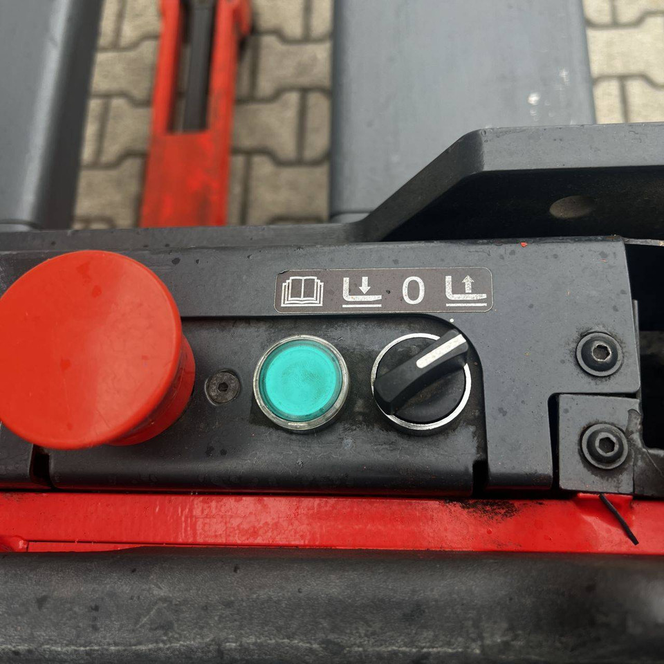 Палетна количка Linde T16L (1152): снимка 6 Палетна количка Linde T16L (1152): снимка 6