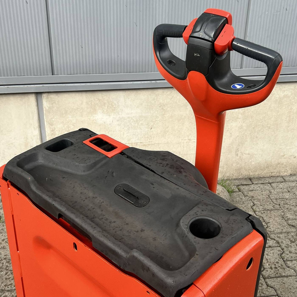 Linde T20 (1152) - Палетна количка: снимка 3 Linde T20 (1152) - Палетна количка: снимка 3