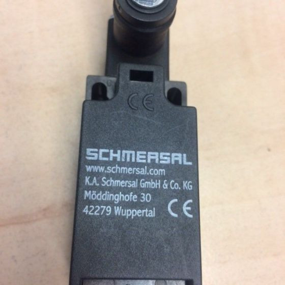 Position switch for Linde series 113/114/115/117 - Електрическа система за Подемно-транспортна техника: снимка 2 Position switch for Linde series 113/114/115/117 - Електрическа система за Подемно-транспортна техника: снимка 2