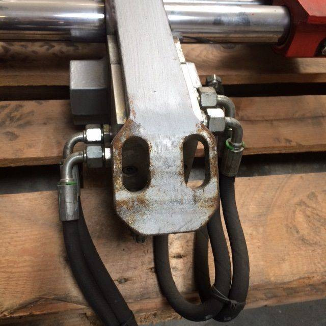 Dürwen Fork positioner with Shaft guidance sideshift - Прикачен инвентар: снимка 4 Dürwen Fork positioner with Shaft guidance sideshift - Прикачен инвентар: снимка 4