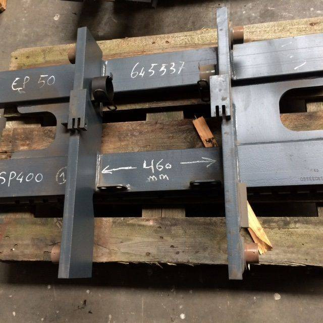 Fork Carriage /ZT3A1.260/4R for Caterpillar - Прикачен инвентар: снимка 3 Fork Carriage /ZT3A1.260/4R for Caterpillar - Прикачен инвентар: снимка 3