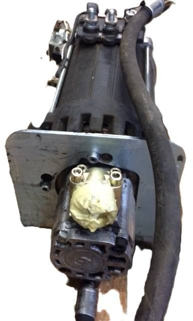 Pump motor for Atlet - Двигател и части за Подемно-транспортна техника: снимка 3 Pump motor for Atlet - Двигател и части за Подемно-транспортна техника: снимка 3