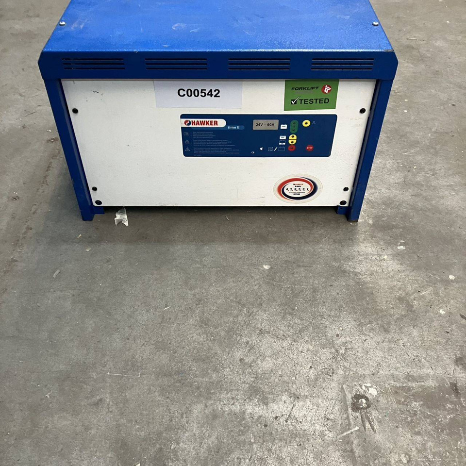 Hawker 24V/60A - Резервни части за Подемно-транспортна техника: снимка 1 Hawker 24V/60A - Резервни части за Подемно-транспортна техника: снимка 1