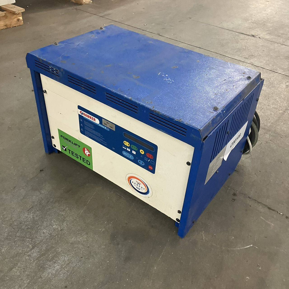 Hawker E24V-70A tronic E puls+EU - Резервни части за Подемно-транспортна техника: снимка 1 Hawker E24V-70A tronic E puls+EU - Резервни части за Подемно-транспортна техника: снимка 1