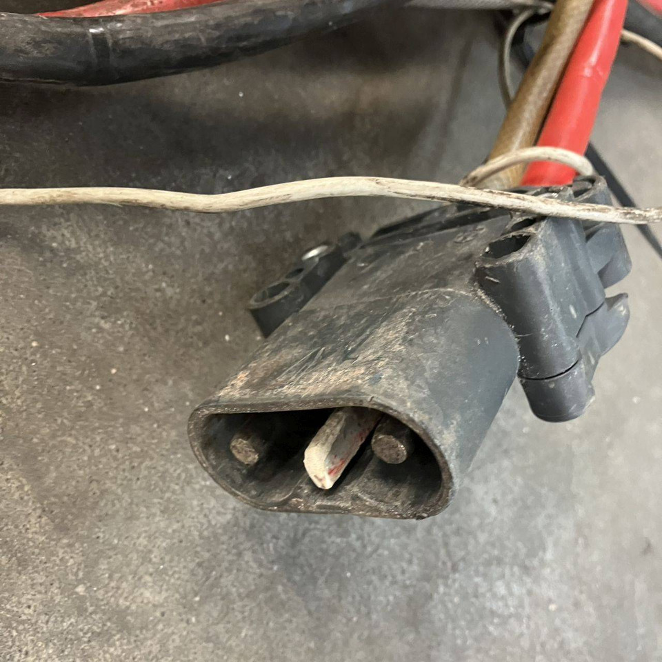 Hoppecke D400 G24/125B-F14H0-JF Trak Air - Резервни части за Подемно-транспортна техника: снимка 4 Hoppecke D400 G24/125B-F14H0-JF Trak Air - Резервни части за Подемно-транспортна техника: снимка 4