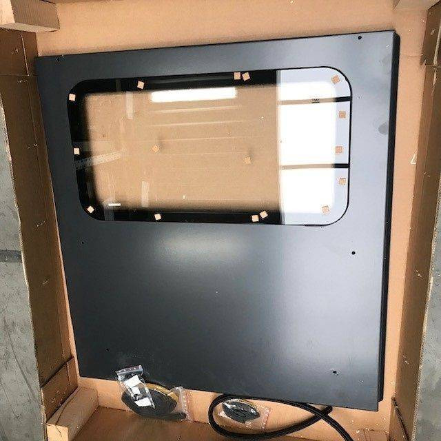 Roof panel for Komatsu - Стъкло и части за Подемно-транспортна техника: снимка 1 Roof panel for Komatsu - Стъкло и части за Подемно-транспортна техника: снимка 1