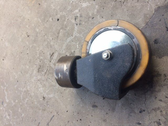 Support wheel for Linde L14-16, Series 372 - Кормилно управление за Подемно-транспортна техника: снимка 1 Support wheel for Linde L14-16, Series 372 - Кормилно управление за Подемно-транспортна техника: снимка 1