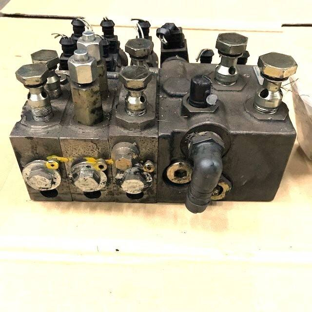 Valve Block for Still R60-30,R60-35, R60-40, R60-45, R60-50 - Хидравличен клапан за Подемно-транспортна техника: снимка 3 Valve Block for Still R60-30,R60-35, R60-40, R60-45, R60-50 - Хидравличен клапан за Подемно-транспортна техника: снимка 3