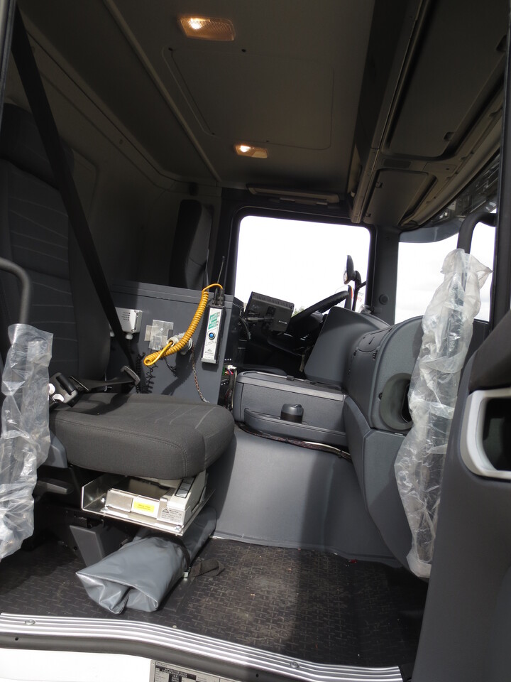 SCANIA G370 - Камион цистерна: снимка 4 SCANIA G370 - Камион цистерна: снимка 4