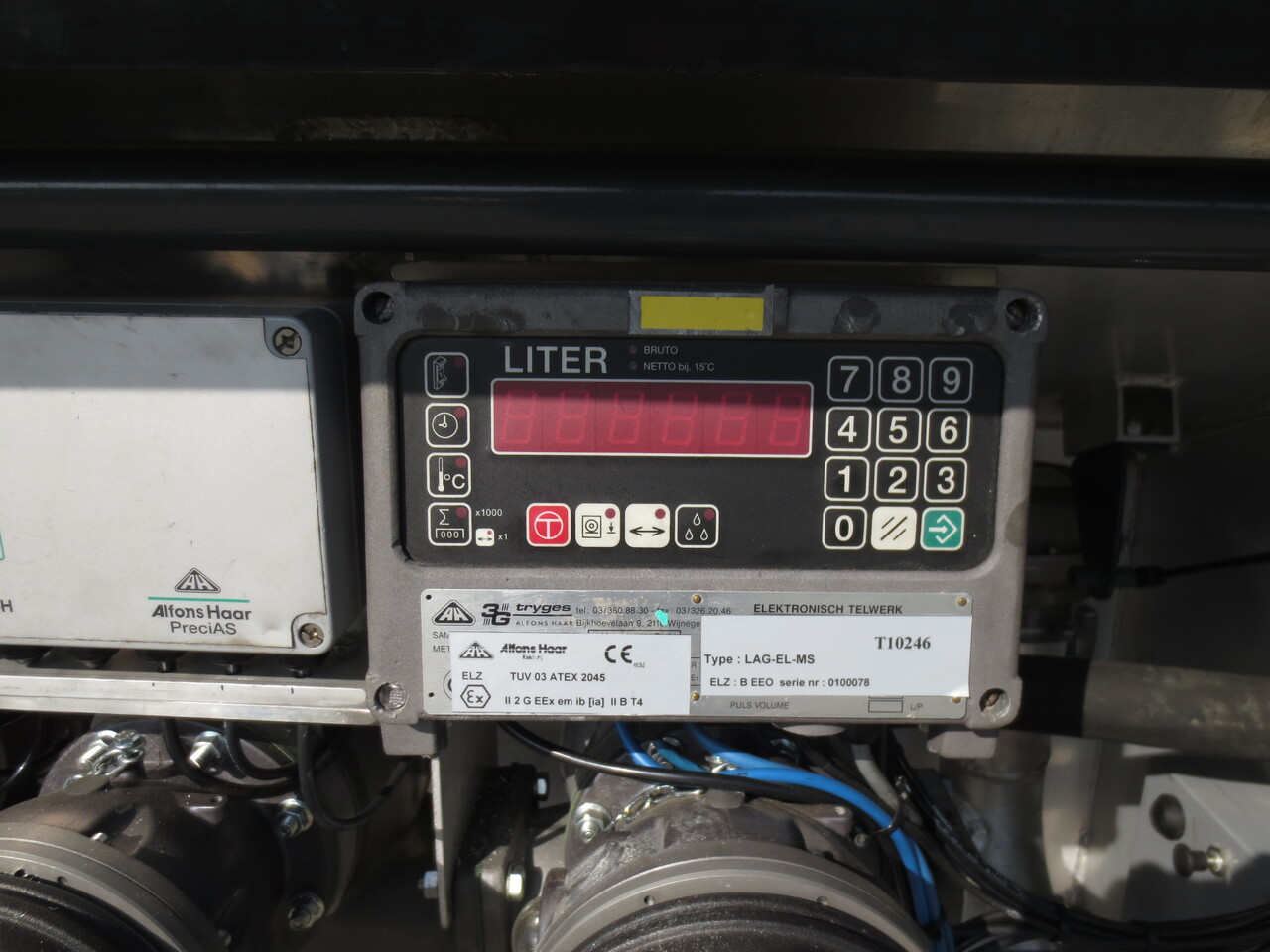 SCANIA G370 - Камион цистерна: снимка 2 SCANIA G370 - Камион цистерна: снимка 2