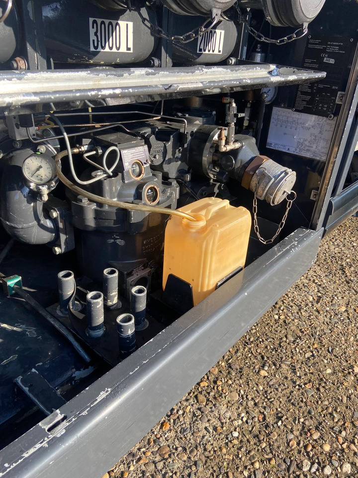 SCANIA P410 - Камион цистерна: снимка 5 SCANIA P410 - Камион цистерна: снимка 5