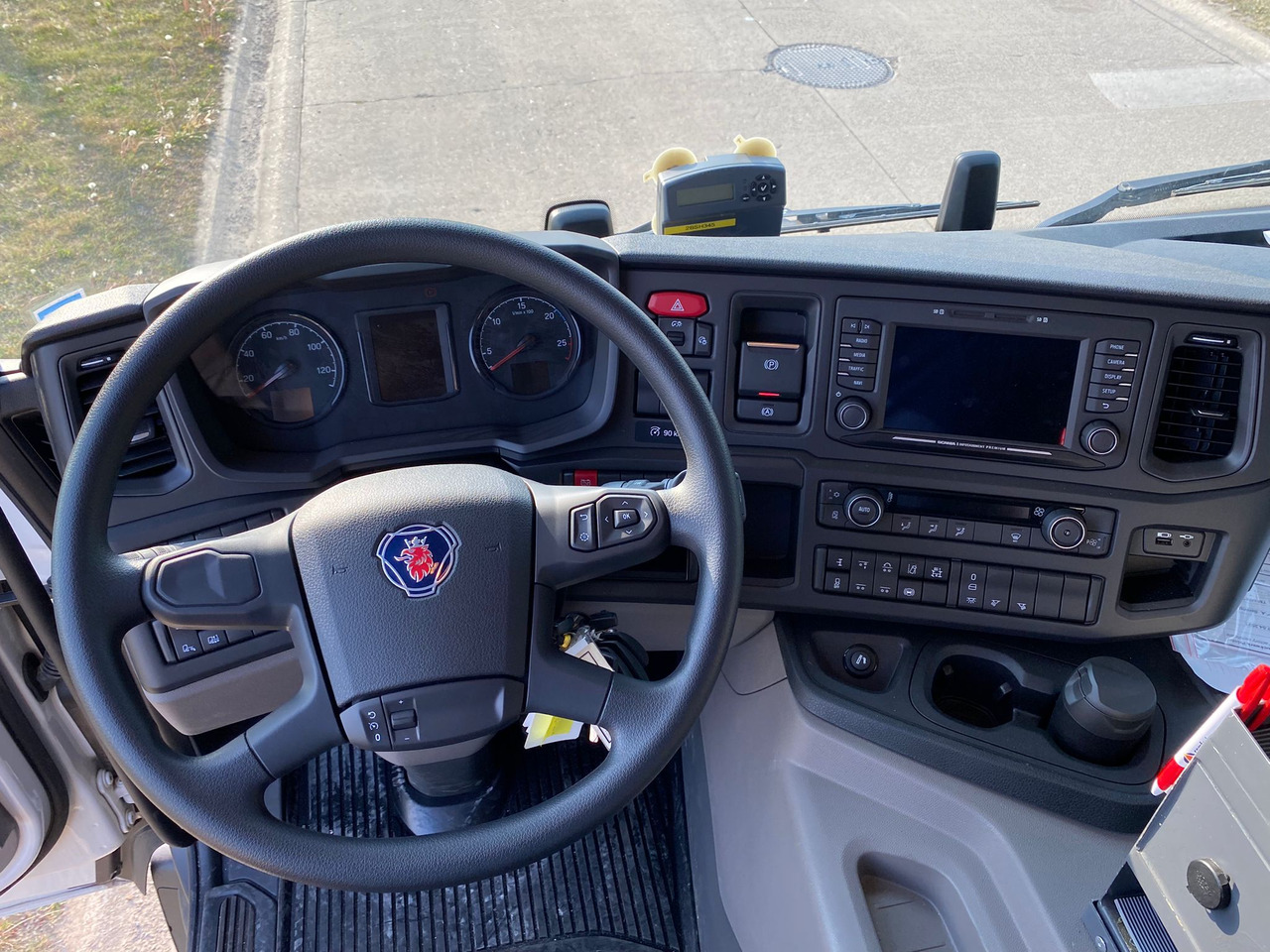 SCANIA P410 - Камион цистерна: снимка 3 SCANIA P410 - Камион цистерна: снимка 3