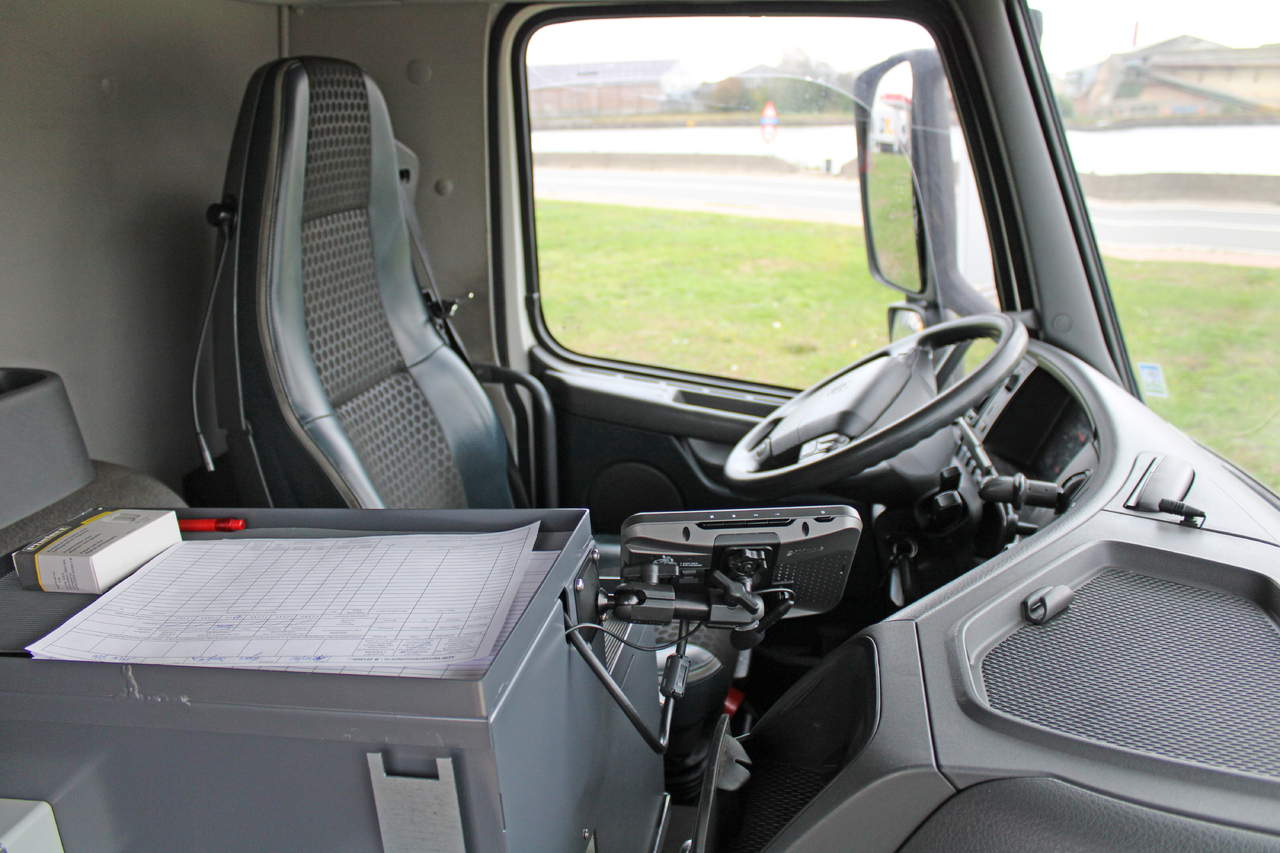 VOLVO FM - Камион цистерна: снимка 3 VOLVO FM - Камион цистерна: снимка 3