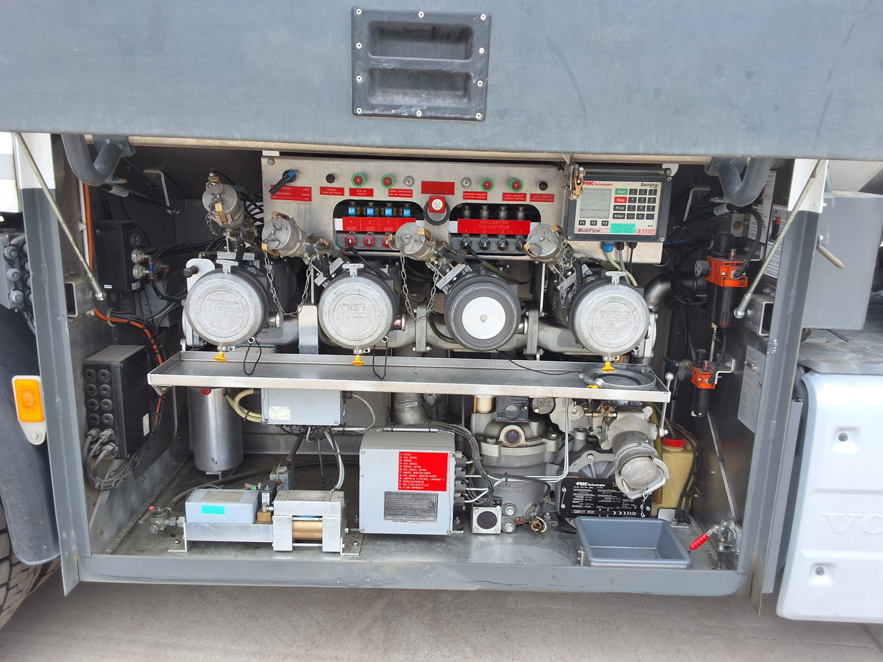 VOLVO FM - Камион цистерна: снимка 5 VOLVO FM - Камион цистерна: снимка 5