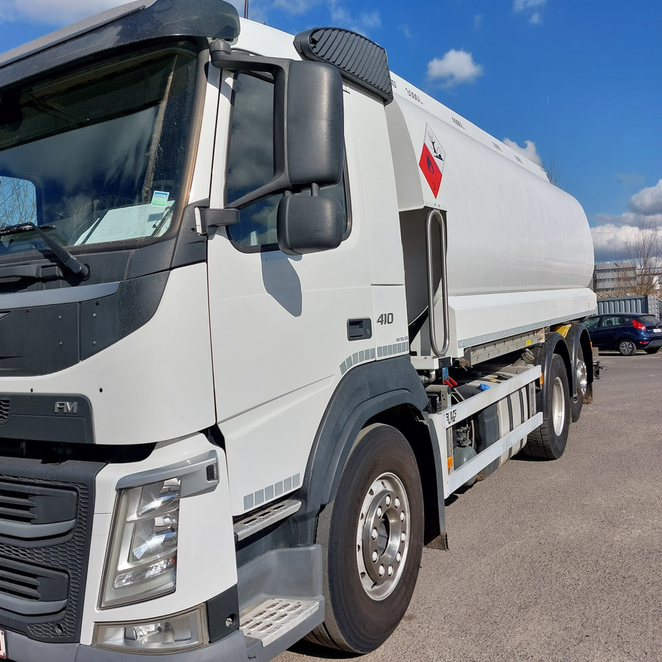 VOLVO FM - Камион цистерна: снимка 1 VOLVO FM - Камион цистерна: снимка 1