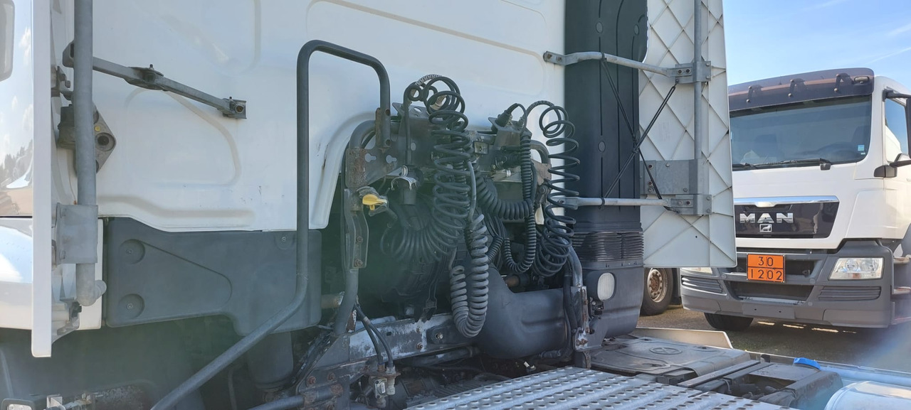 Влекач RENAULT PREMIUM 410: снимка 12