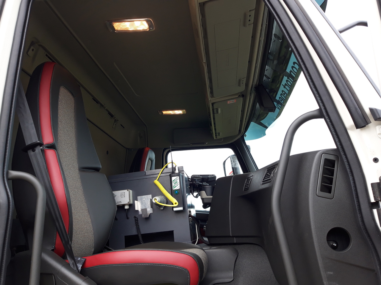 Камион цистерна Volvo FM: снимка 8