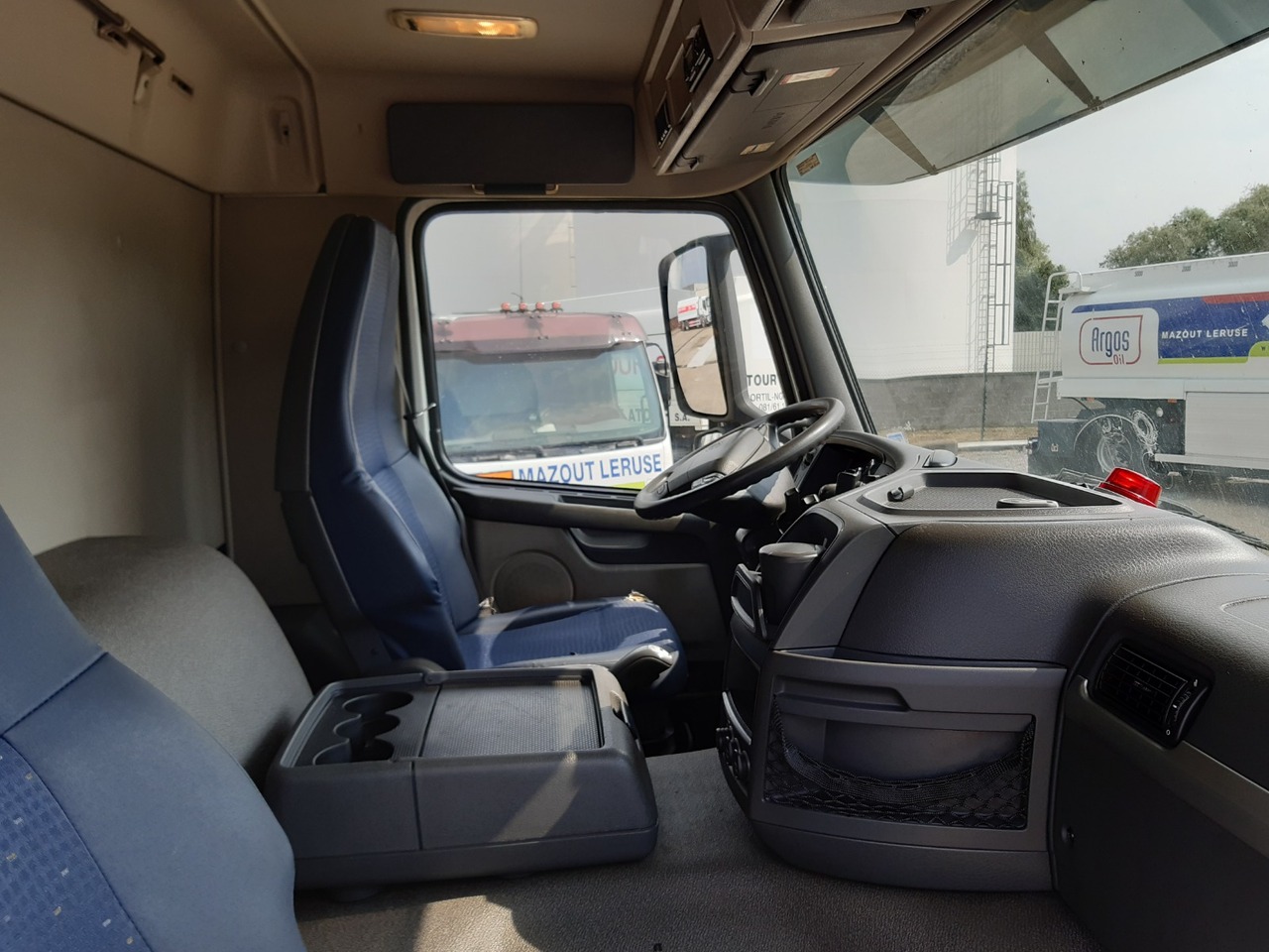 Volvo FMFH - Камион цистерна: снимка 4 Volvo FMFH - Камион цистерна: снимка 4
