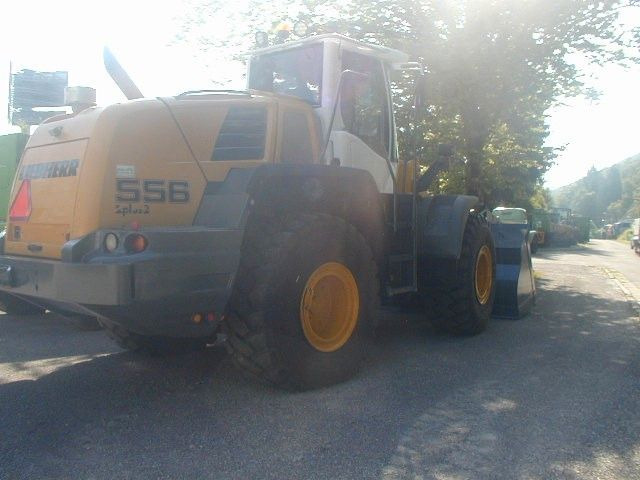 Liebherr L556 2plus2 - Колесен товарач: снимка 2 Liebherr L556 2plus2 - Колесен товарач: снимка 2