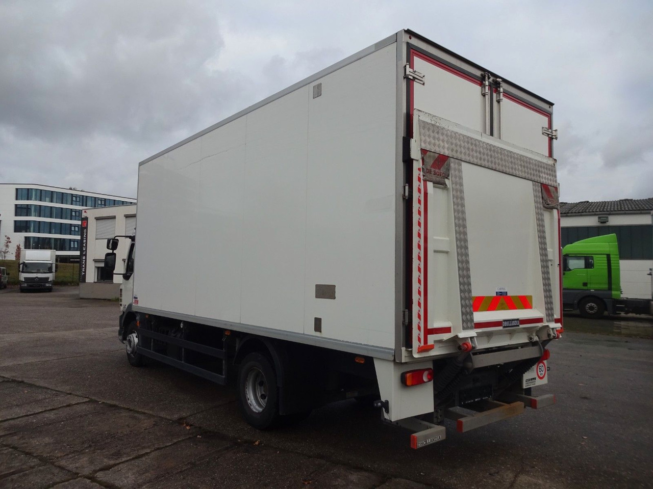 DAF LF 220, 16 T, LBW, Türen, Klima, Automat, Kamera - Рефрижератор камион: снимка 5 DAF LF 220, 16 T, LBW, Türen, Klima, Automat, Kamera - Рефрижератор камион: снимка 5