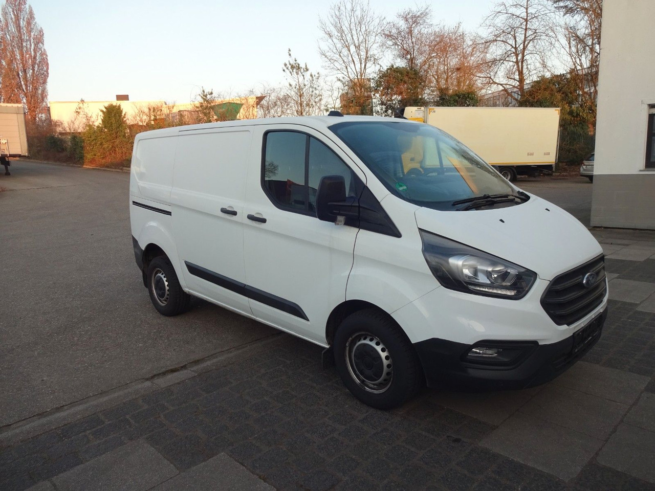 Ford Transit Custom Kasten 280 L1H1, PDC - Товарен бус: снимка 3 Ford Transit Custom Kasten 280 L1H1, PDC - Товарен бус: снимка 3