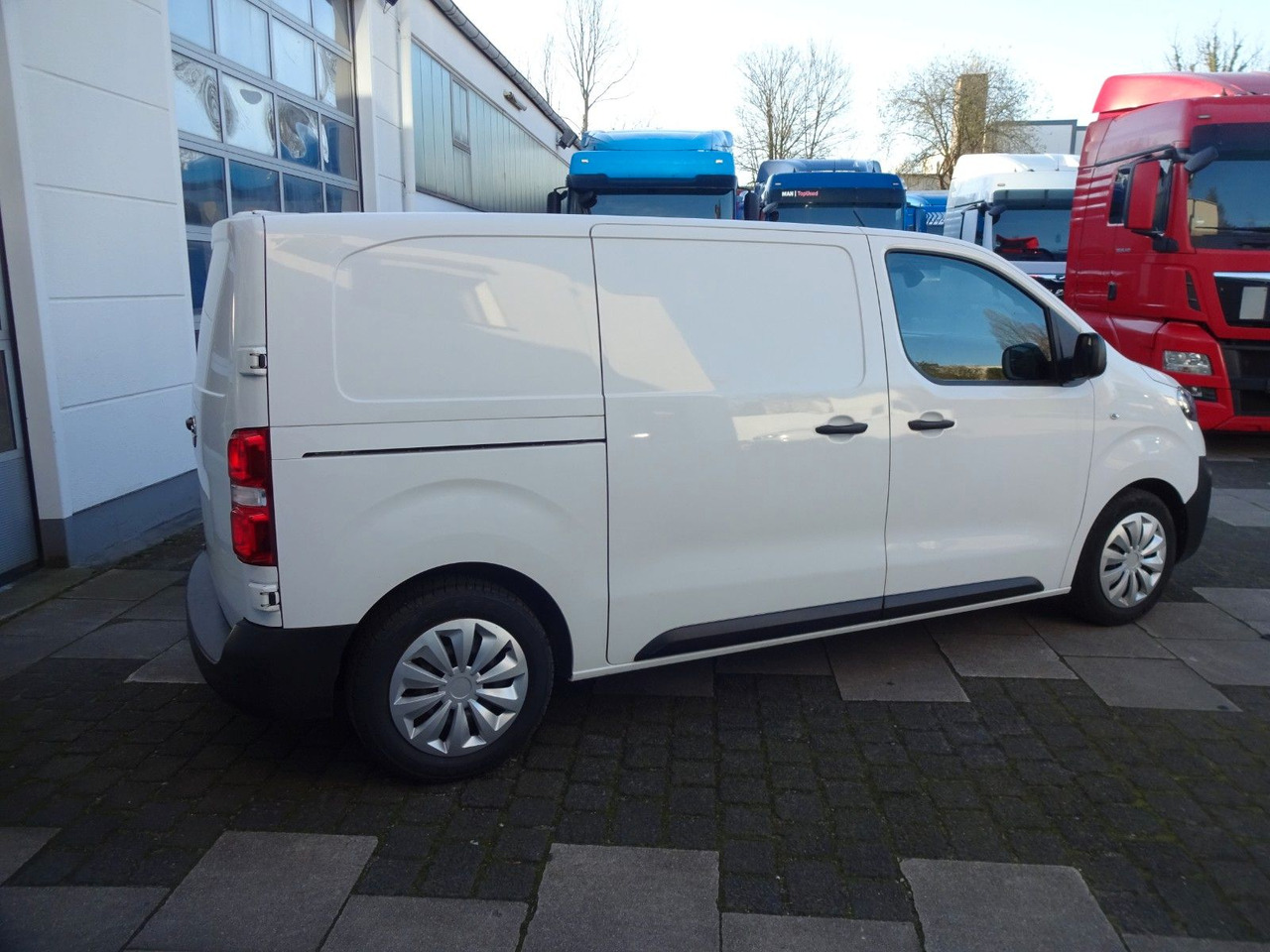 Opel 50 x Vivaro Kasten, L1H1, Klima, PDC, Tempomat - Малък ван: снимка 5 Opel 50 x Vivaro Kasten, L1H1, Klima, PDC, Tempomat - Малък ван: снимка 5