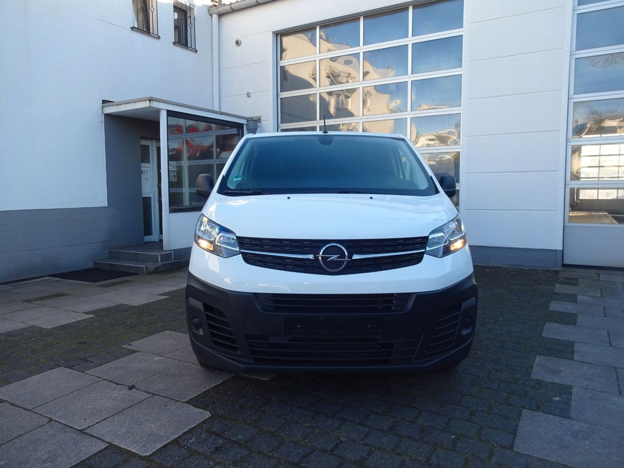 Opel Opel 5 x Vivaro Kasten L1H1, Klima, PDC, - Малък ван: снимка 4 Opel Opel 5 x Vivaro Kasten L1H1, Klima, PDC, - Малък ван: снимка 4