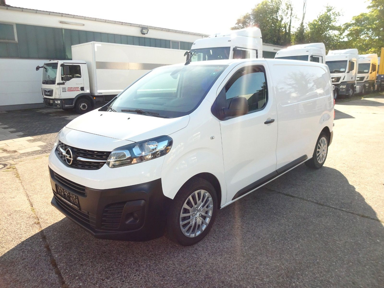 Opel Vivaro Kasten L1H1, Klima, PDC, - Малък ван: снимка 1 Opel Vivaro Kasten L1H1, Klima, PDC, - Малък ван: снимка 1
