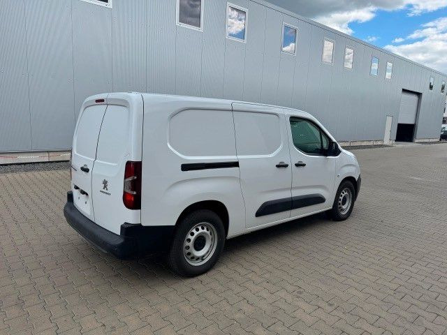 Peugeot Partner Premium Elektro L2H1, 100 kW - Пътнически бус, Електрически бус: снимка 3 Peugeot Partner Premium Elektro L2H1, 100 kW - Пътнически бус, Електрически бус: снимка 3