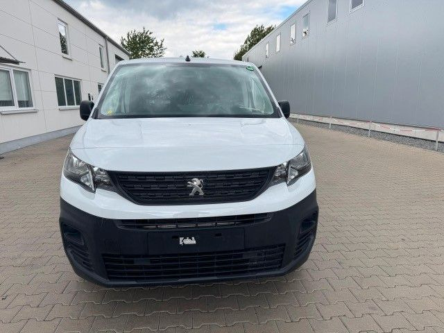 Peugeot Partner Premium Elektro, L2H1, 100 kW, Kamera - Малък ван, Електрически бус: снимка 2 Peugeot Partner Premium Elektro, L2H1, 100 kW, Kamera - Малък ван, Електрически бус: снимка 2