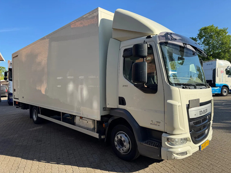 DAF LF 210 12T Airco 7.3M Koffer LBW 449.300KM NL Truck - Камион фургон: снимка 2 DAF LF 210 12T Airco 7.3M Koffer LBW 449.300KM NL Truck - Камион фургон: снимка 2