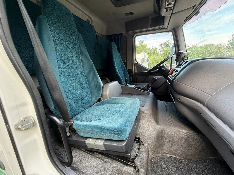 DAF LF 45.220 Laadklep/LBW Zijdeur Slaapcabine AHK NL truck - Камион фургон: снимка 5 DAF LF 45.220 Laadklep/LBW Zijdeur Slaapcabine AHK NL truck - Камион фургон: снимка 5