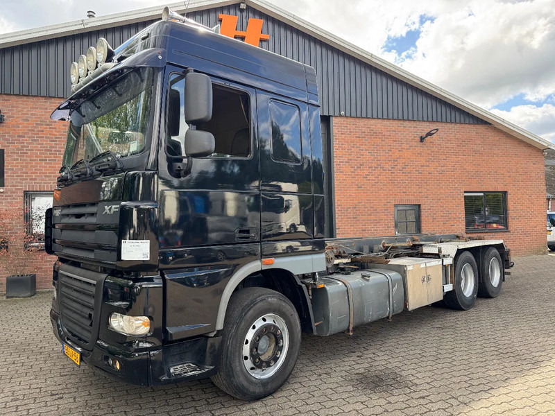 DAF XF 105.460 6X2 Space Cab Manual 565.815KM - Камион с кабелна система: снимка 2 DAF XF 105.460 6X2 Space Cab Manual 565.815KM - Камион с кабелна система: снимка 2