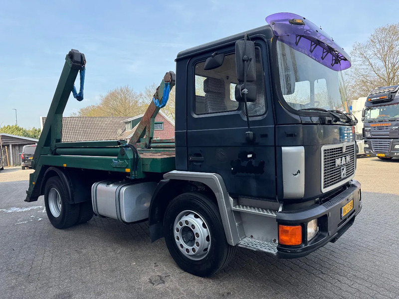 MAN 12.232 F 4X2 Portaalarm 454.090KM NL Truck, Top conditie! - Мултилифт за контейнери камион: снимка 4 MAN 12.232 F 4X2 Portaalarm 454.090KM NL Truck, Top conditie! - Мултилифт за контейнери камион: снимка 4