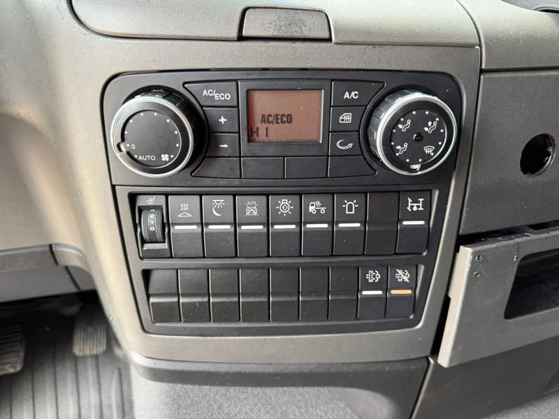 Лизинг на MAN TGM TGM 15.250 4X2 Chassis, Airco, 526.460 KM, Slaapcabine MAN TGM TGM 15.250 4X2 Chassis, Airco, 526.460 KM, Slaapcabine: снимка 6 Лизинг на MAN TGM TGM 15.250 4X2 Chassis, Airco, 526.460 KM, Slaapcabine MAN TGM TGM 15.250 4X2 Chassis, Airco, 526.460 KM, Slaapcabine: снимка 6