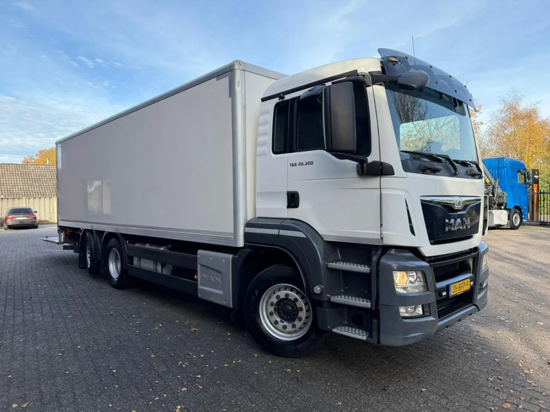 MAN TGS 26.320 7.6M Koffer Stuuras AHK 3.000KG LBW 243.060KM! NL Truck EURO 6 APK 02/2026 - Камион фургон: снимка 2 MAN TGS 26.320 7.6M Koffer Stuuras AHK 3.000KG LBW 243.060KM! NL Truck EURO 6 APK 02/2026 - Камион фургон: снимка 2