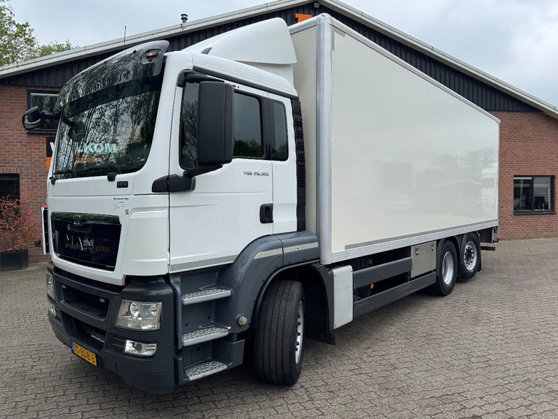 MAN TGS 26.320 EEV Koffer Stuuras AHK 3.000KG LBW 360.390KM! NL TRUCK - Камион фургон: снимка 1 MAN TGS 26.320 EEV Koffer Stuuras AHK 3.000KG LBW 360.390KM! NL TRUCK - Камион фургон: снимка 1