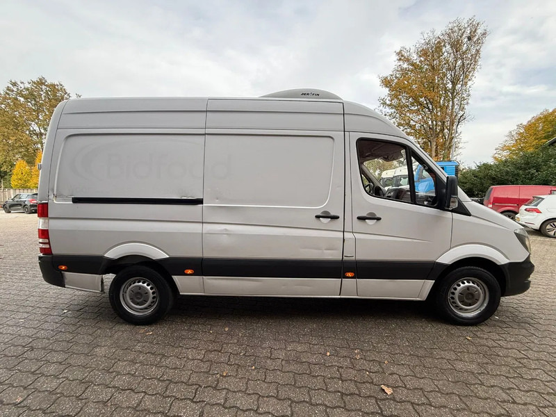 Mercedes-Benz Sprinter 314 Dual Zone Frigo -30/+30 Carrier AUT. - Хладилен бус, Бус с двойна кабина: снимка 5 Mercedes-Benz Sprinter 314 Dual Zone Frigo -30/+30 Carrier AUT. - Хладилен бус, Бус с двойна кабина: снимка 5