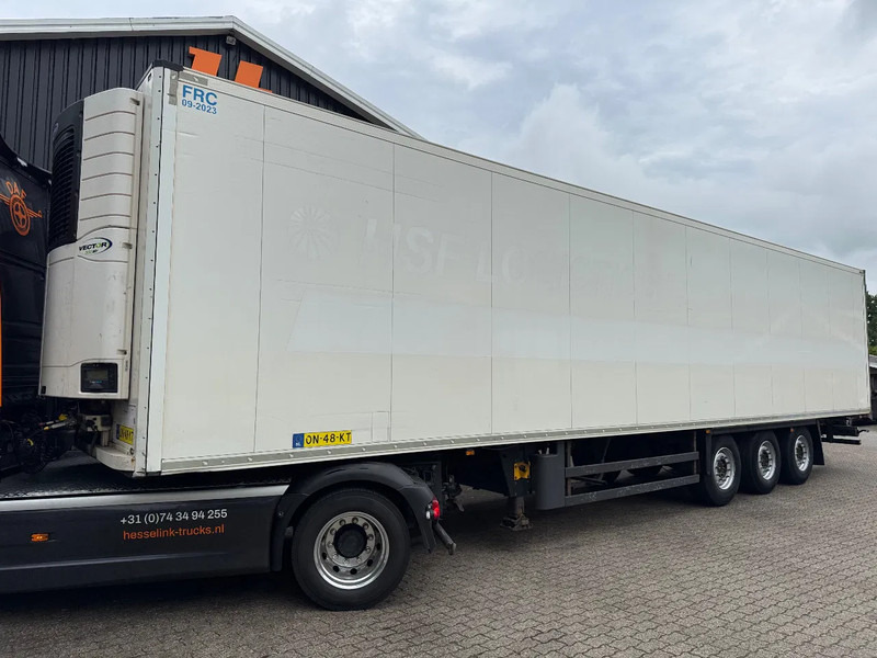 Schmitz Cargobull SKO 24 5x Meatrails Rohrbahnen Fleisch Carrier Vector 1950MT - Изотермичен полуремарке: снимка 1 Schmitz Cargobull SKO 24 5x Meatrails Rohrbahnen Fleisch Carrier Vector 1950MT - Изотермичен полуремарке: снимка 1