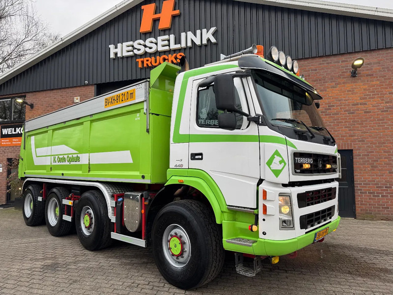 Terberg FM 2000 8X8 21m3 Isolated Hardox Manual gearbox NL truck - Самосвал камион: снимка 5 Terberg FM 2000 8X8 21m3 Isolated Hardox Manual gearbox NL truck - Самосвал камион: снимка 5