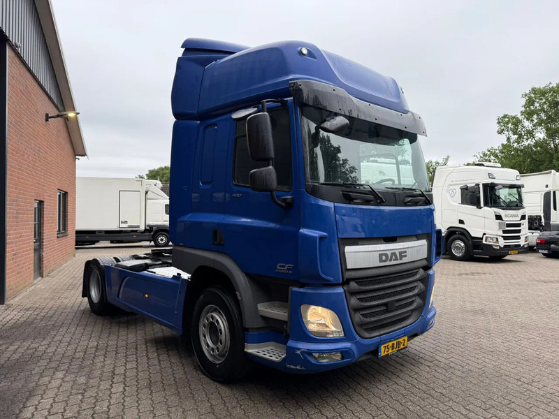 DAF CF 400 Space Cab side ACC 4x2 615.010KM NL Truck - Влекач: снимка 2 DAF CF 400 Space Cab side ACC 4x2 615.010KM NL Truck - Влекач: снимка 2