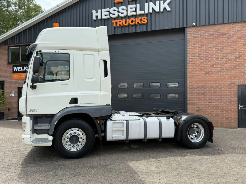 DAF CF 440 4X2 Space Cab Side skirts ACC NL Truck - Влекач: снимка 2 DAF CF 440 4X2 Space Cab Side skirts ACC NL Truck - Влекач: снимка 2