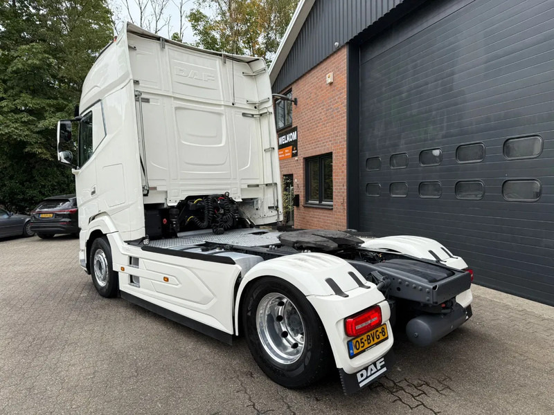 DAF XG+ 480 Standairco 2X tank Alcoa Leder, Full Top condition 305.345 KM - Влекач: снимка 2 DAF XG+ 480 Standairco 2X tank Alcoa Leder, Full Top condition 305.345 KM - Влекач: снимка 2