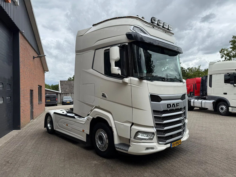 DAF XG+ 480 Standairco 2X tank Alcoa Leder, Full Top condition 305.345 KM - Влекач: снимка 3 DAF XG+ 480 Standairco 2X tank Alcoa Leder, Full Top condition 305.345 KM - Влекач: снимка 3